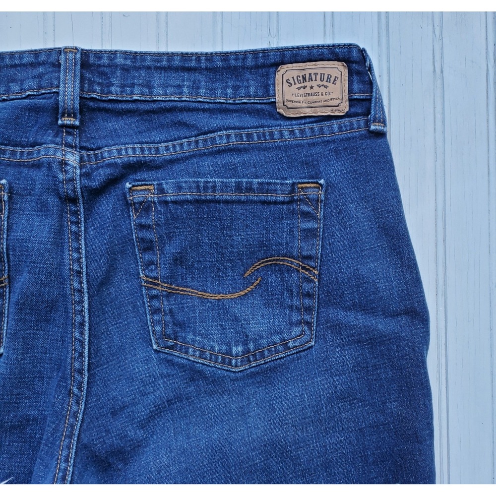 Signature Levi Strauss Women Size 12 Dark Wash Mid Rise Bootcut Frayed Hem Jeans